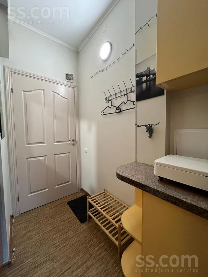 Esik - Studio Apartment with Kitchen in Riga Centre