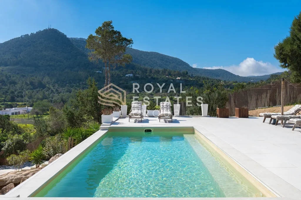 Piscine - Villa with Panoramic Views in Ibiza
