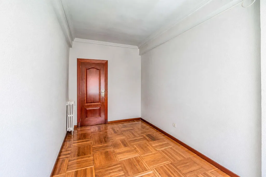 Pièces - Apartment with Terrace in Guindalera, Madrid