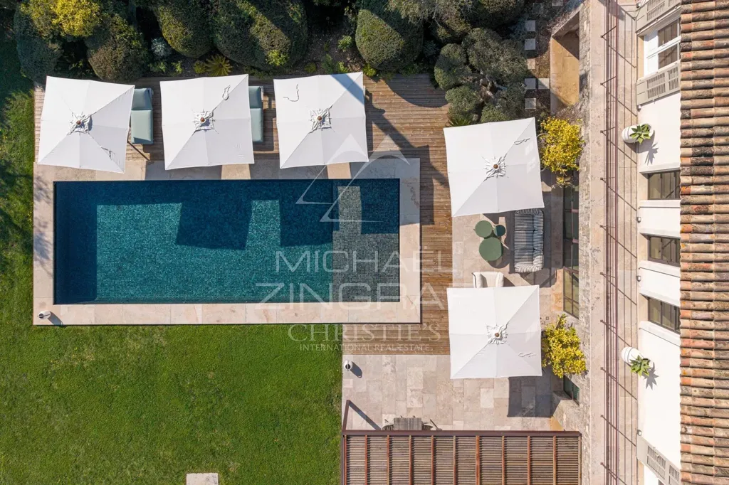Õhuvaade - Bastide-Style Villa with Pool in Mougins