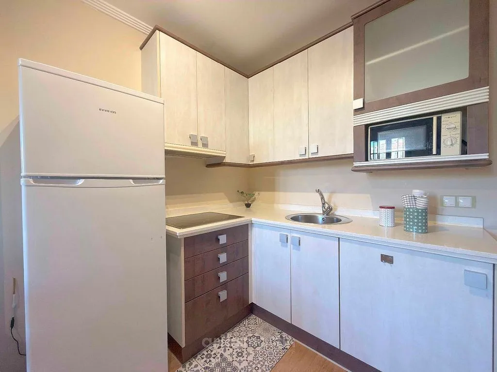 Cucina - Office with Patio in Salamanca's Valhondo Park