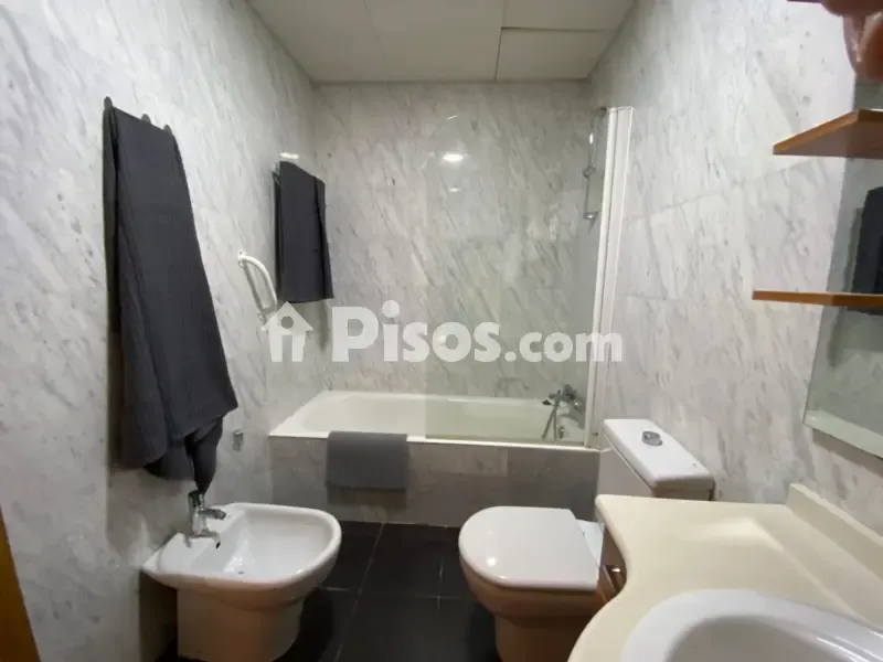 Vannitoad - 1-Bed Apartment with Balcony in Jerez