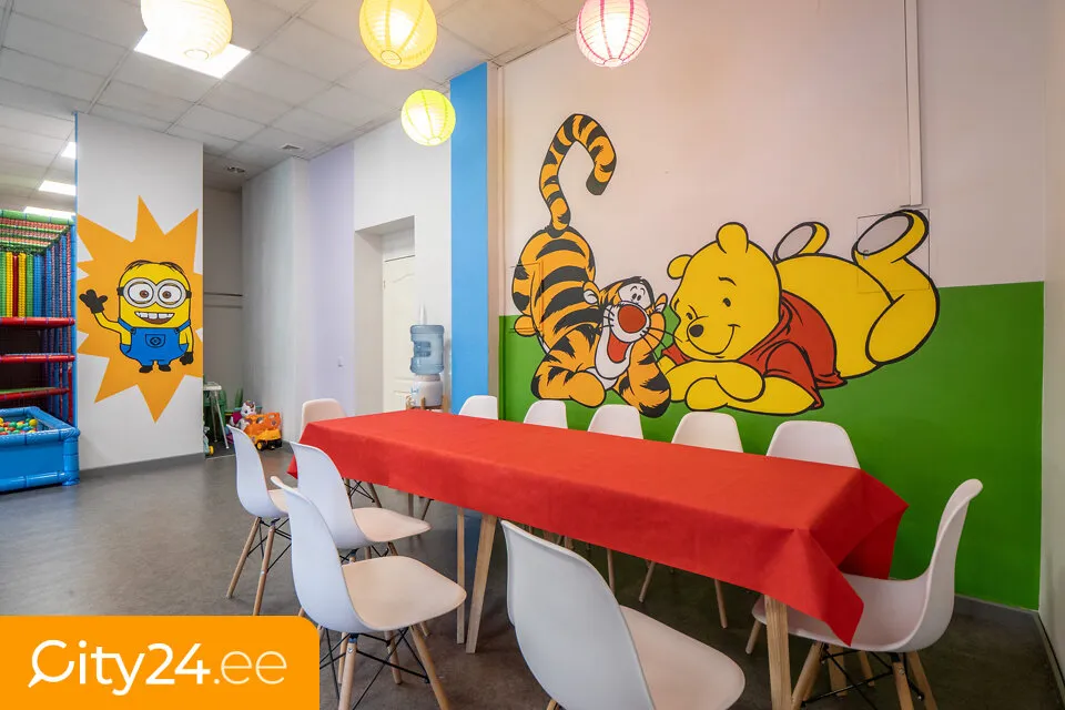 Toad - Office Space with Direct Street Access in Riga