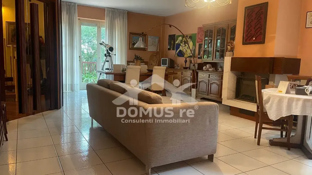 Elutuba - Independent House with Garden in Andria