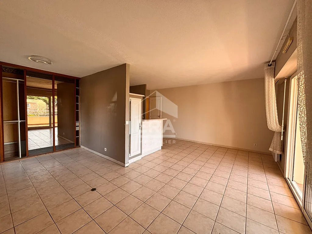 Terrass - Apartment with Terrace in Saint-Raphaël
