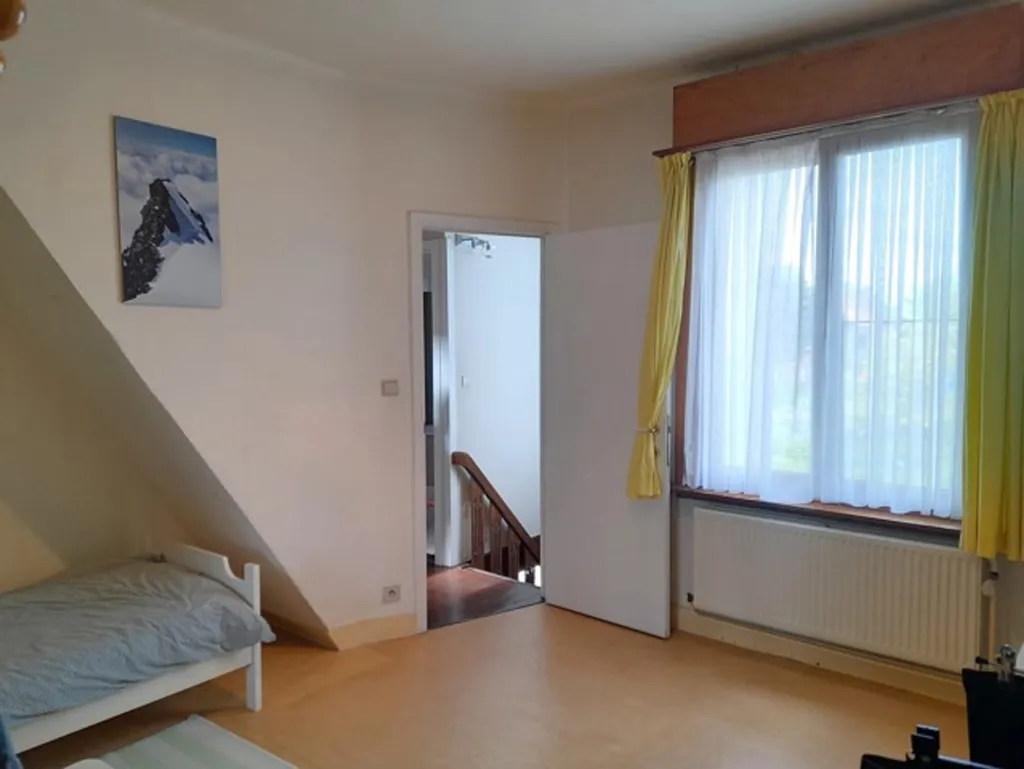 Bedrooms - Mixed-Use House with Garden in Nijlen
