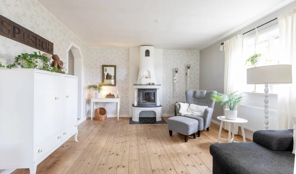 Maison 8 pièces à Heby kommun