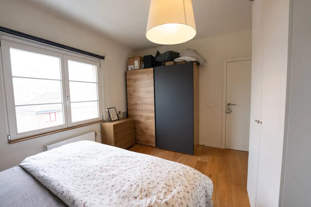 Chambres - Appartement Rénové avec Jardin Privé à Antwerpen