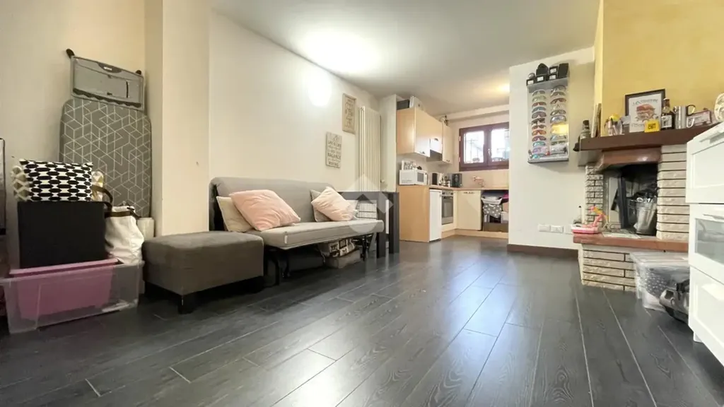 Elutuba - 3-Bedroom Apartment with Balcony in Cotignola