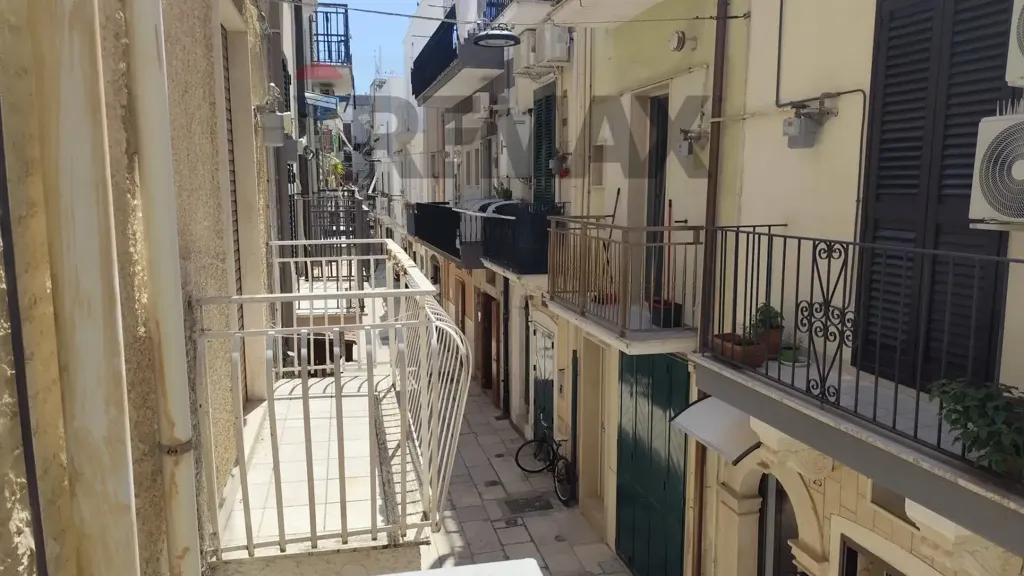 Balcon - Independent House with Terrace in Mola di Bari