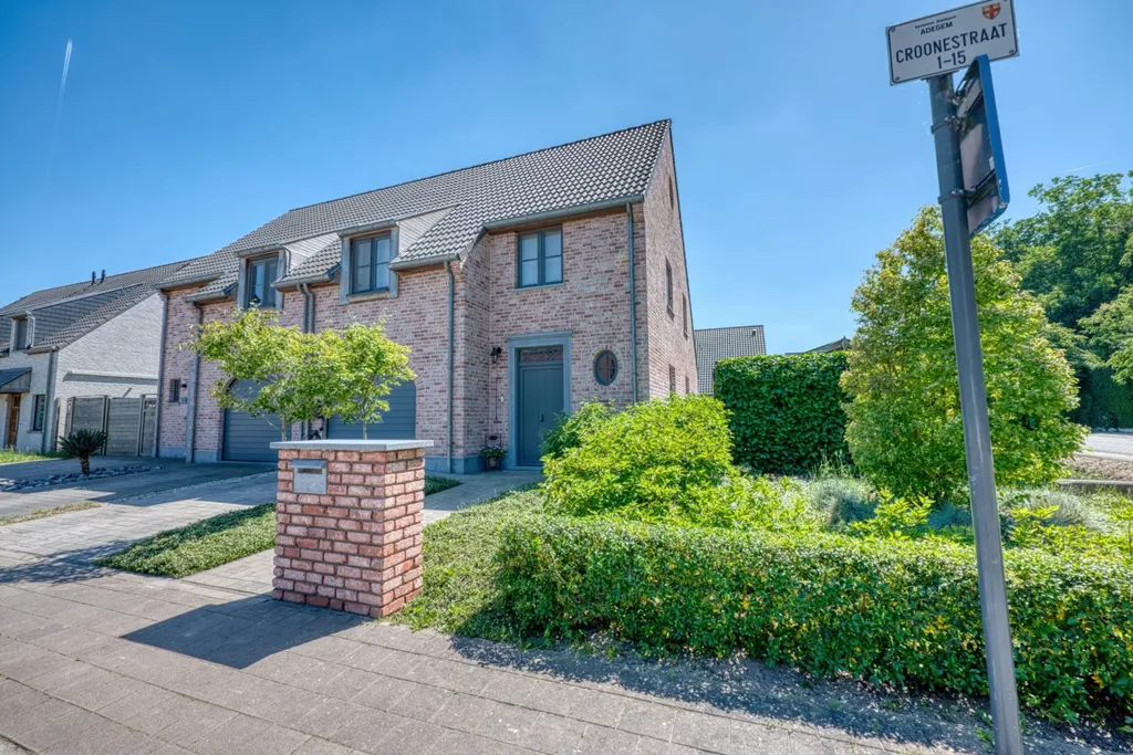 Välivaade - Semi-Open House with Garden near Centre