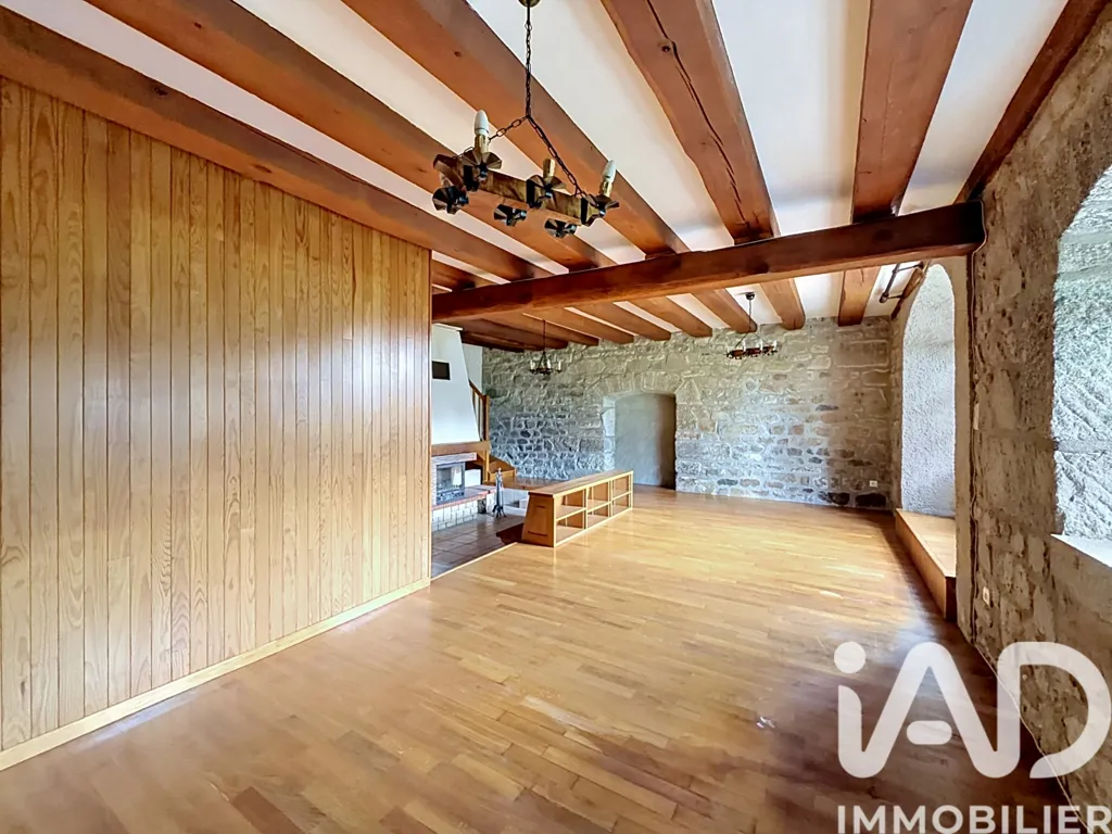 Elutuba - Charming Stone House with Garden in Saint-Chély-d'Apcher