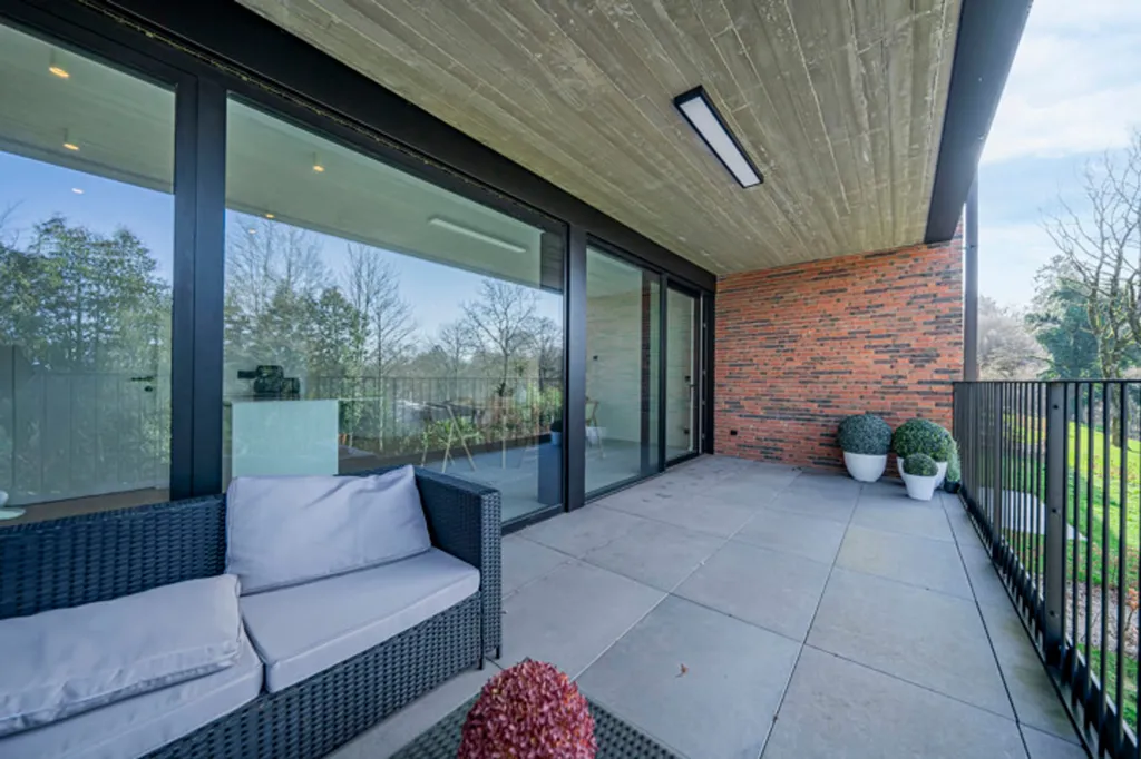 Terrass - Newly Built Apartment with Terrace in Heusy