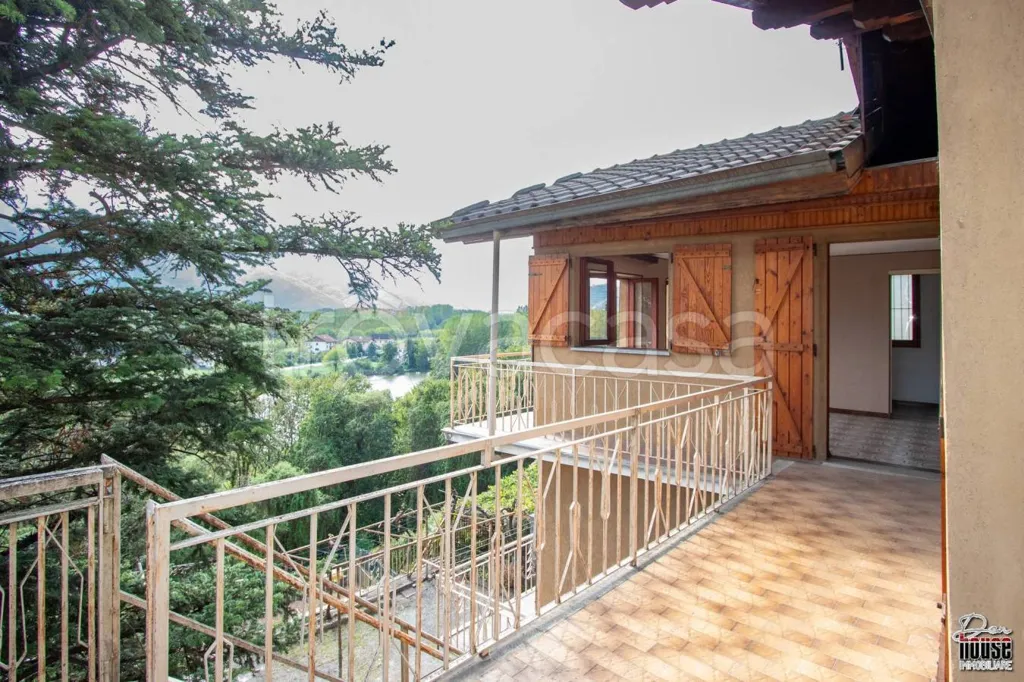 Balcon - Terraced House with Lake View in Caprie