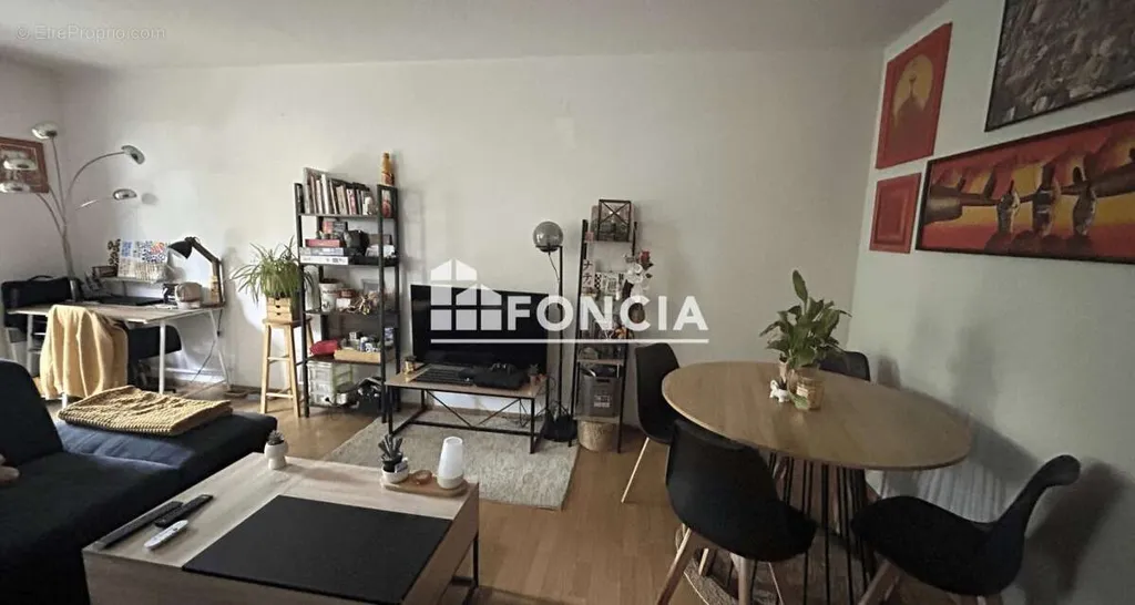 Séjour - Appartement T2 en Rez-de-Jardin à Limoges Sud