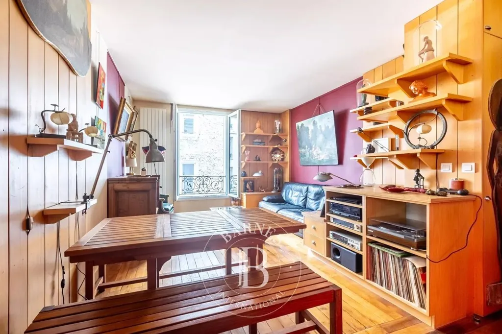 Séjour - Appartement 3 Chambres avec Vue Sud à Paris 8