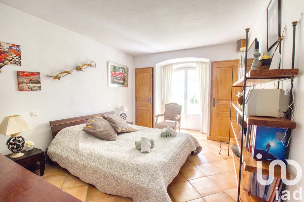 Bedrooms - Luxury Villa with Sea Views in Sainte-Maxime
