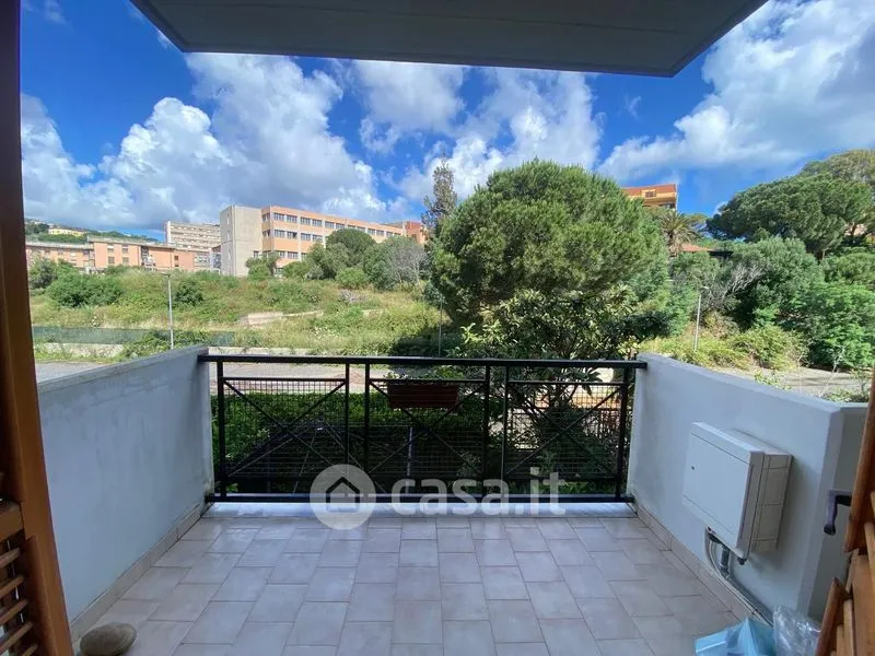 Balcon - Rented Apartment with Balcony in Messina