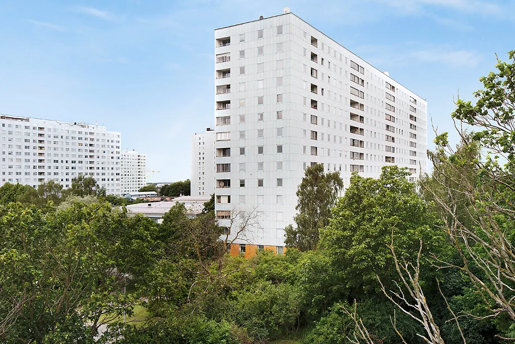 Exterior - Apartment with Panoramic View in Solna