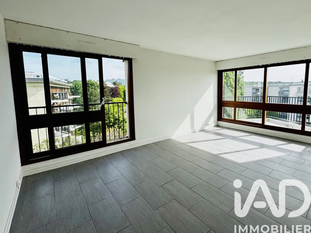 Rooms - Apartment with Pool in Le Chesnay