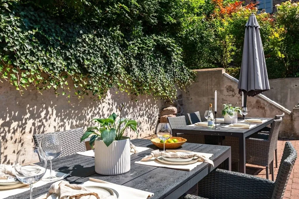 Terrazza - Charming Townhouse with Garden in Helsingborg