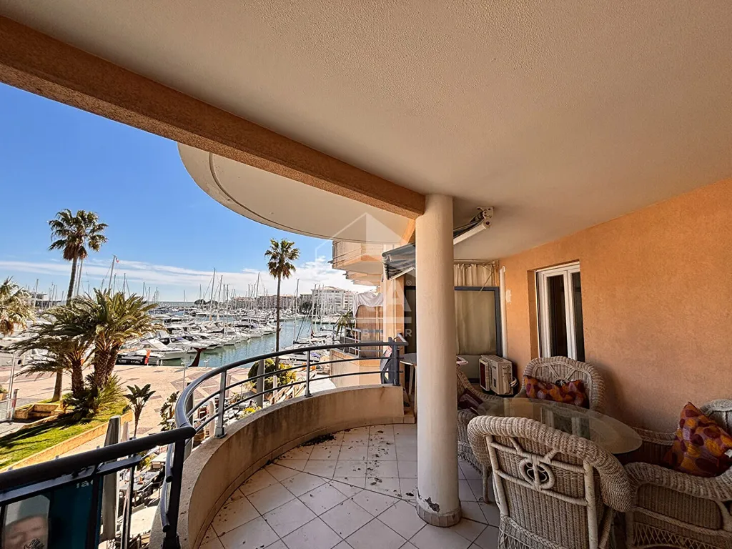 Balcone - Apartment with Terrace in Port Fréjus