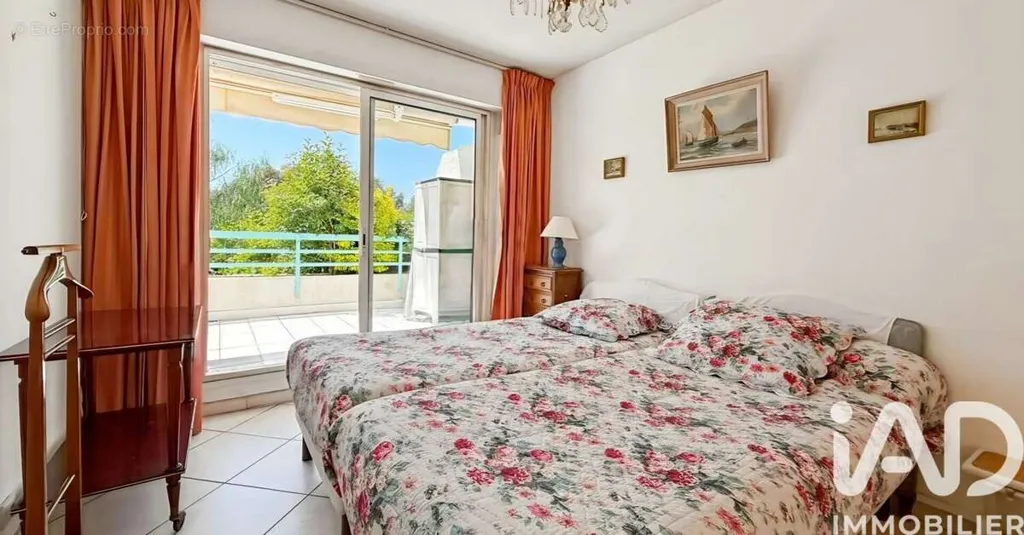 Magamistoad - Charming Apartment with Parking in Saint-Raphaël