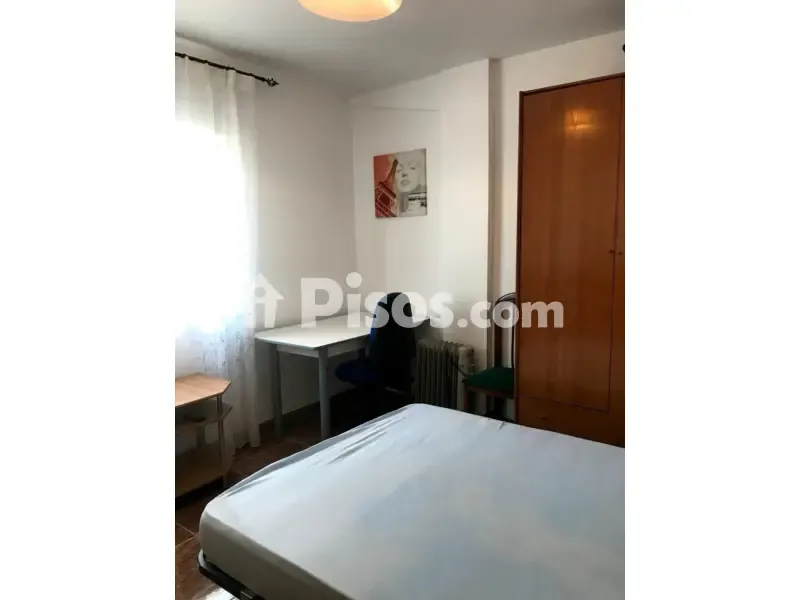 Chambres - Furnished Flat with South-West View in Centre