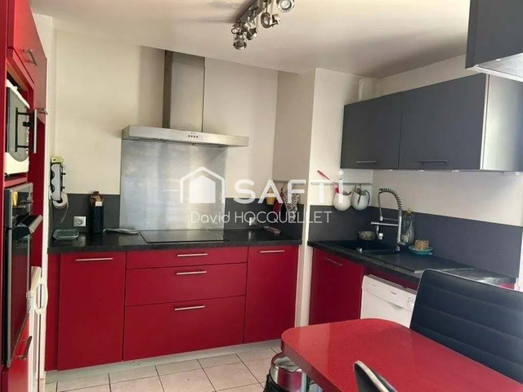 6-toaline maja asukohas Nans-les-Pins