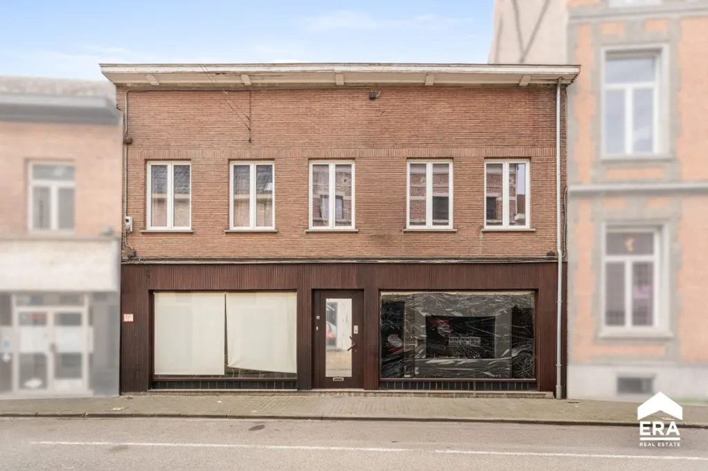 Välivaade - Spacious Semi-detached House with Courtyard in Tirlemont