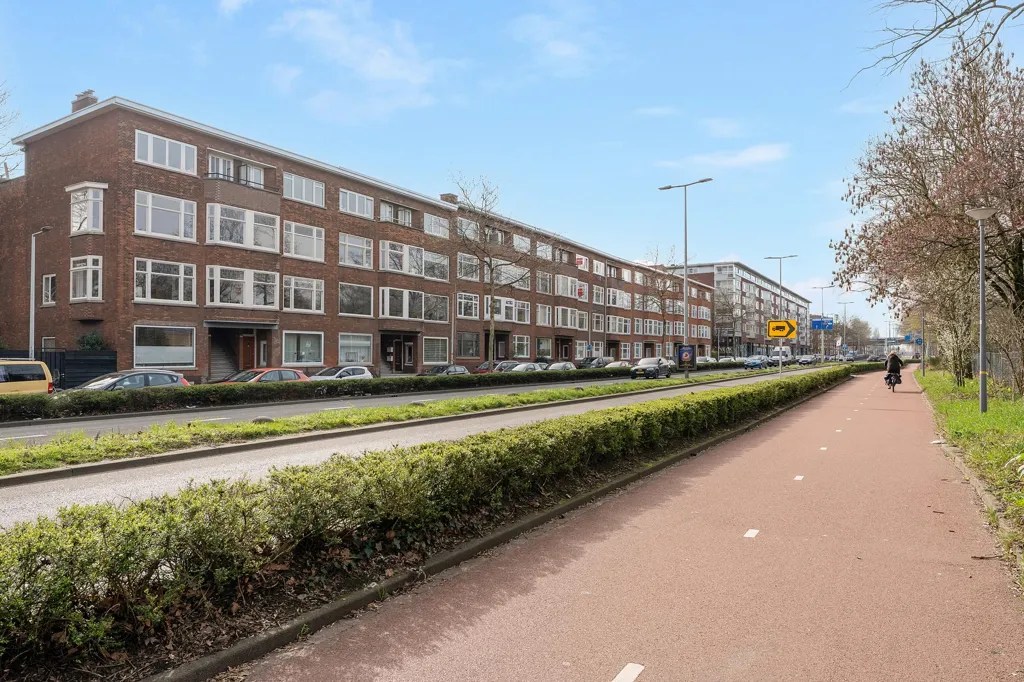 Extérieur - Light Double-Storey Flat with Balcony in Rotterdam-Noord