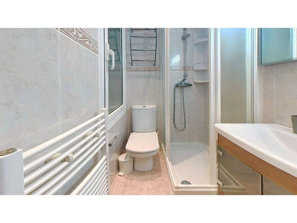 Vannitoad - Modernised Flat with Metro Access in Bilbao