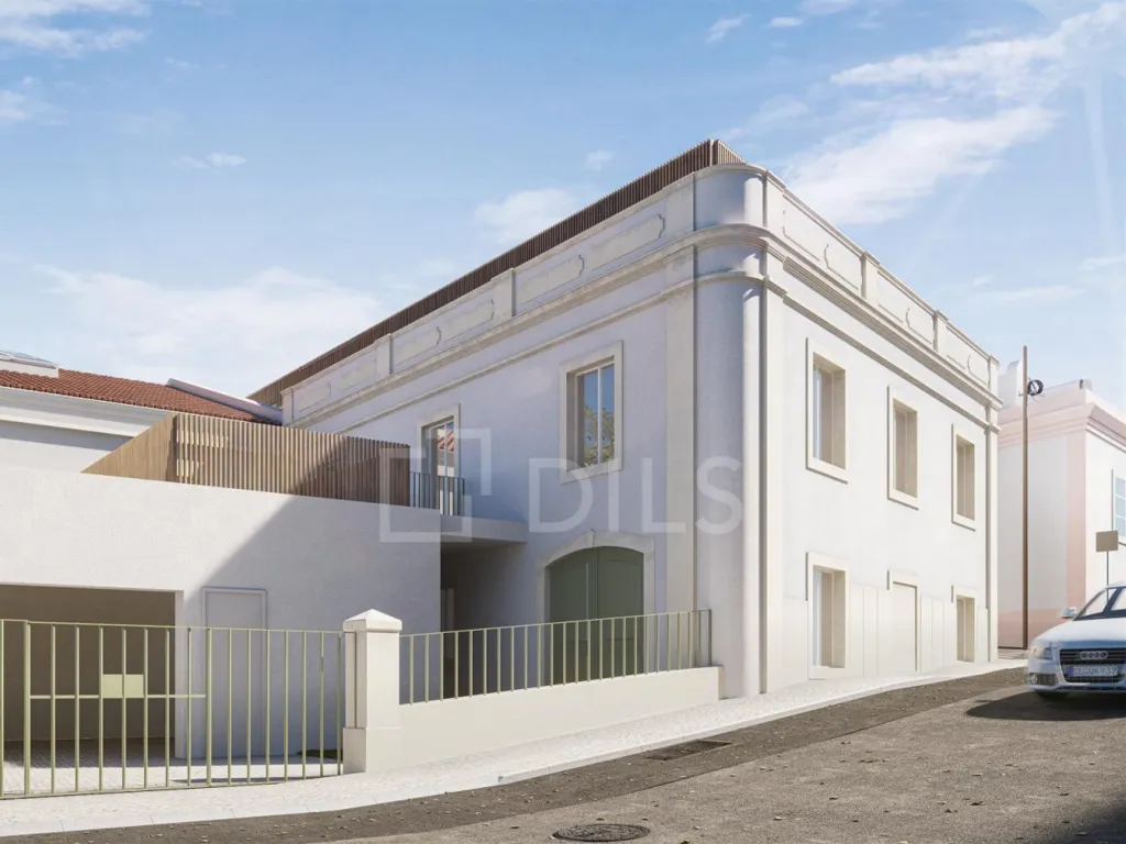 Duplex Apartment with Terrace in Beato, Lisbon