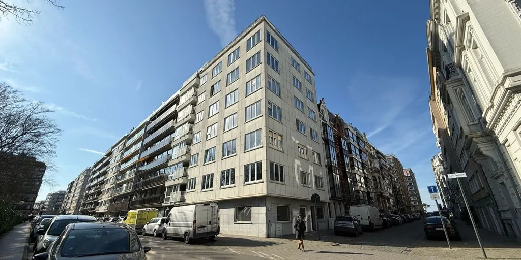 Välivaade - Corner Apartment with Park View in Ostend