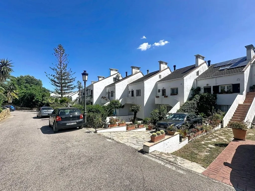 Välivaade - Detached House with Sea View in Estepona
