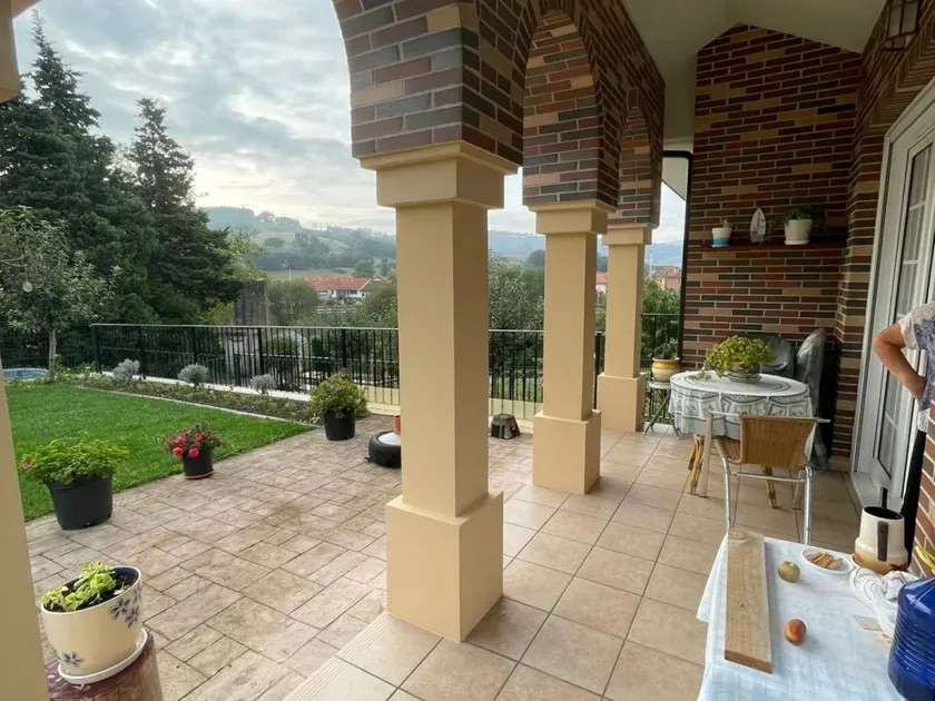 Terrace - Chalet with Large Garden in Barcena de Cicero