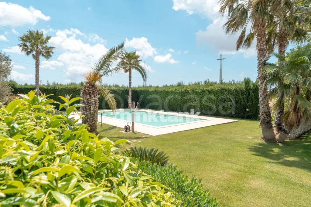 Bassein - Rustic Villa with Pool in Ragusa