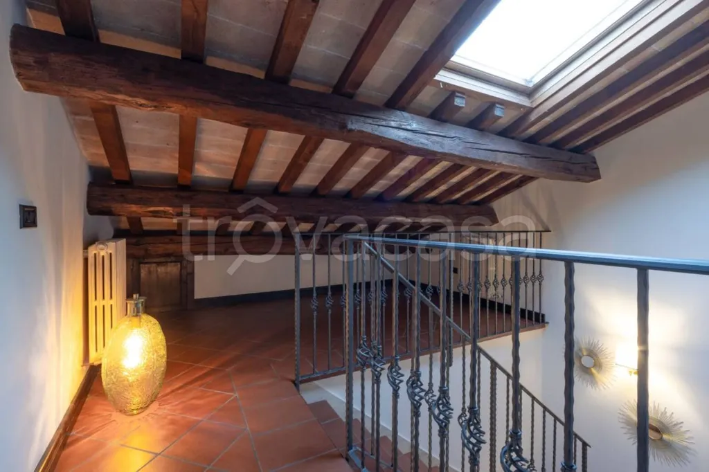 Pièces - Prestigious Apartment with Piazza View in Fano