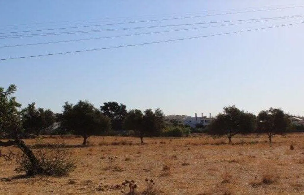 Jardin - Development Land for 10 Homes in Albufeira