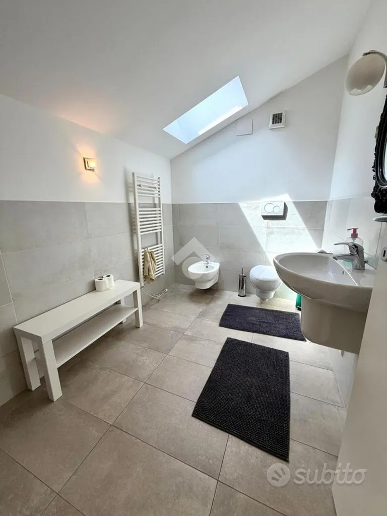 Bagni - Terraced House with Terrace in Padova