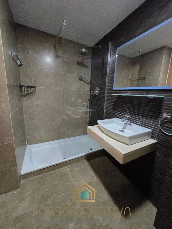 Bathrooms - Apartment with Balcony in Náquera