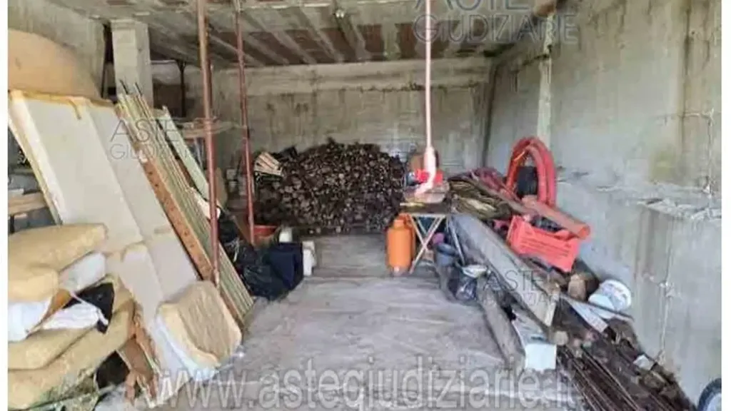 Lavanderia - Two-Level Apartment with Cellar in Prignano Cilento