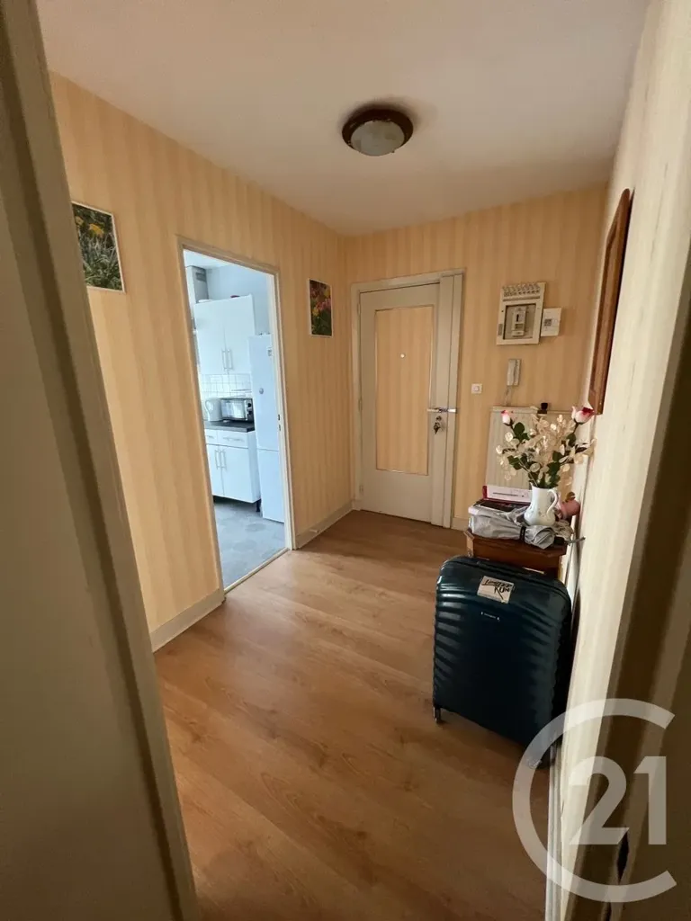 hallway_entrance