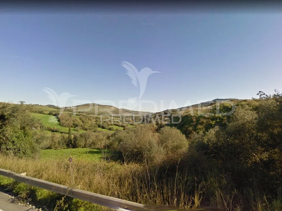 Jardin - Land with Ruin in Rio Mau, Mafra