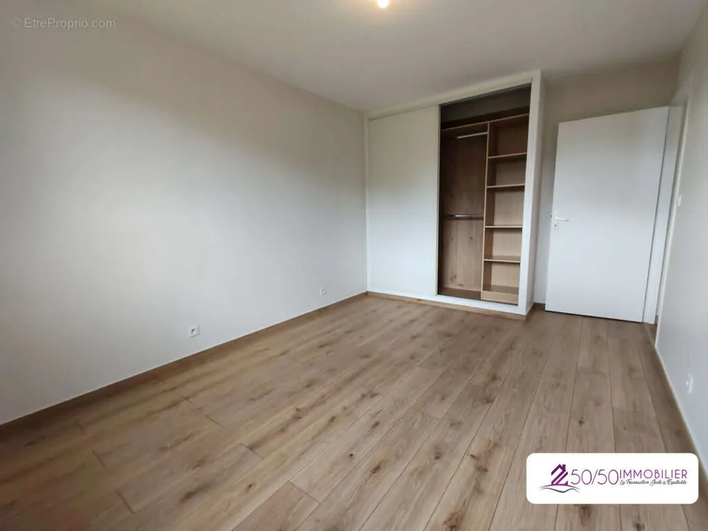 Rooms - Contemporary House with Garden in Sibiril