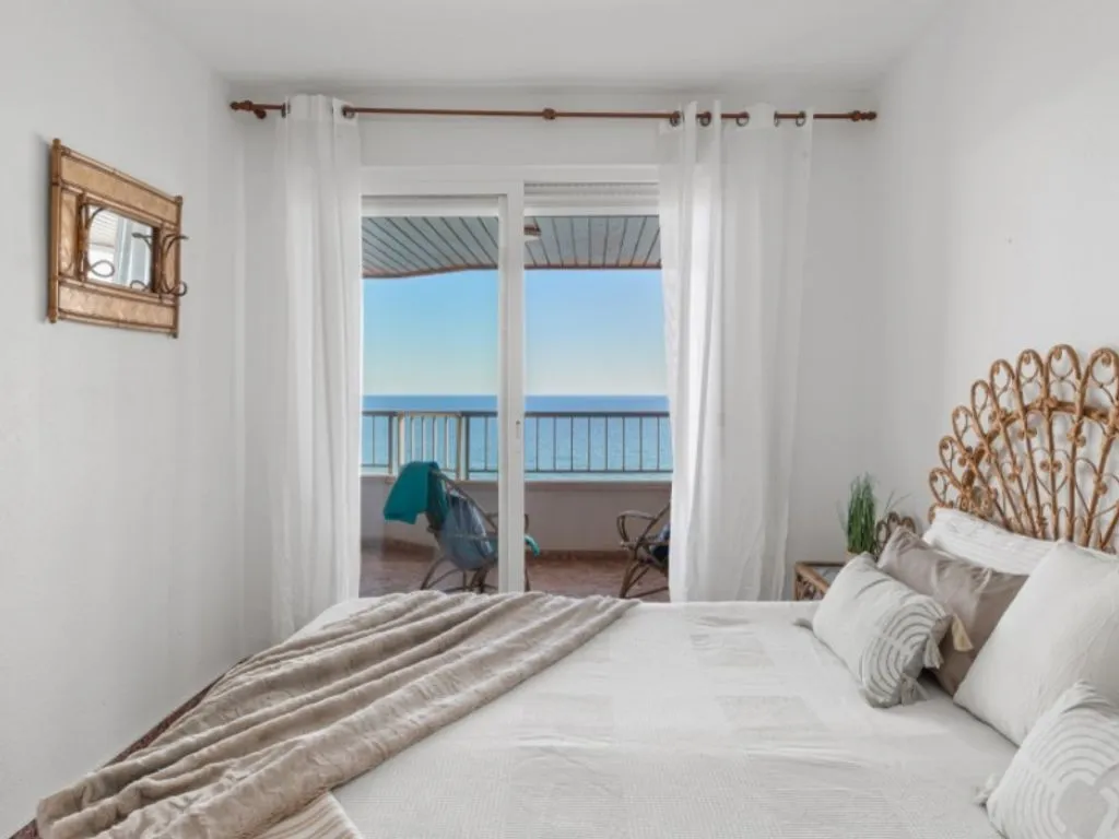 Chambres - Beachfront Corner Penthouse in El Campello