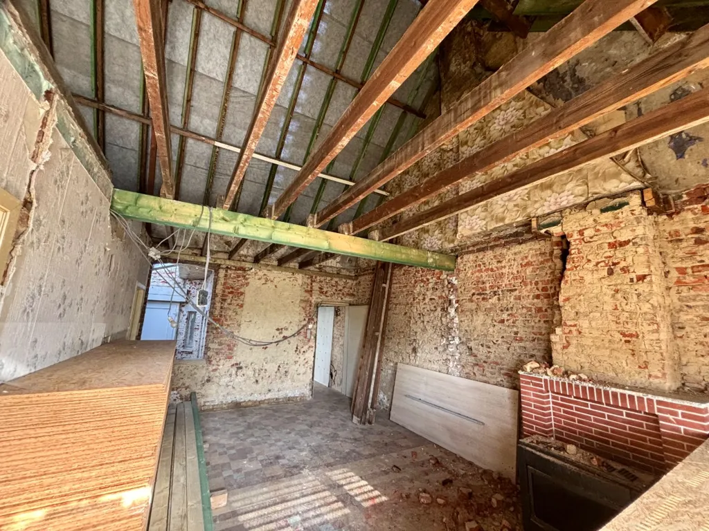 Pièces - Maison à Rénover avec Vue Campagne à Ledegem