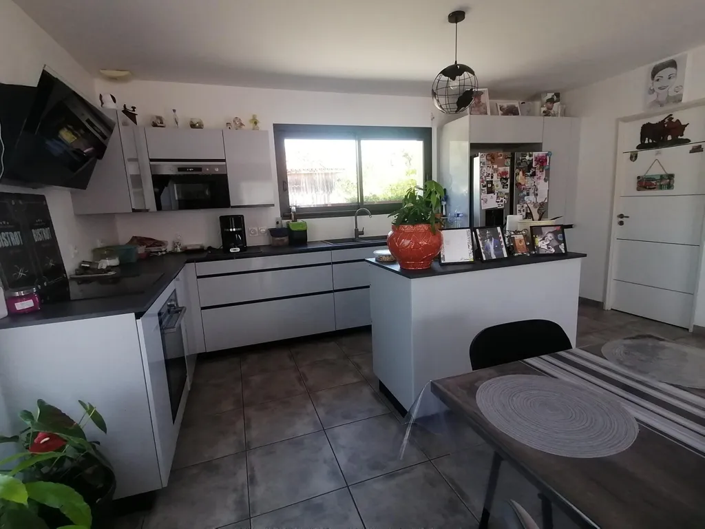 Küche - Contemporary House with Garden in Luxey