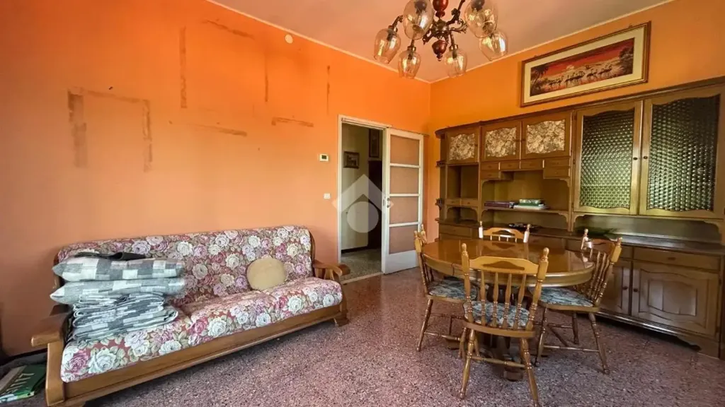Söögituba - 3-Room Apartment with Balcony in Brescia