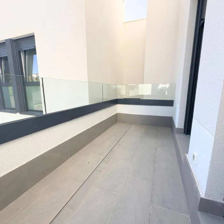 Rõdu - Luxury Flat with Large Terrace in Arganda